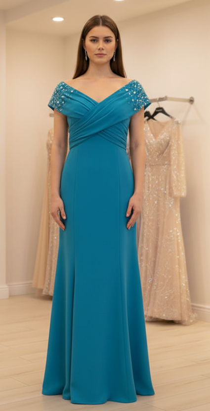 Elegantes Abendkleid mit Perlenärmeln und Drapierung - C6153
