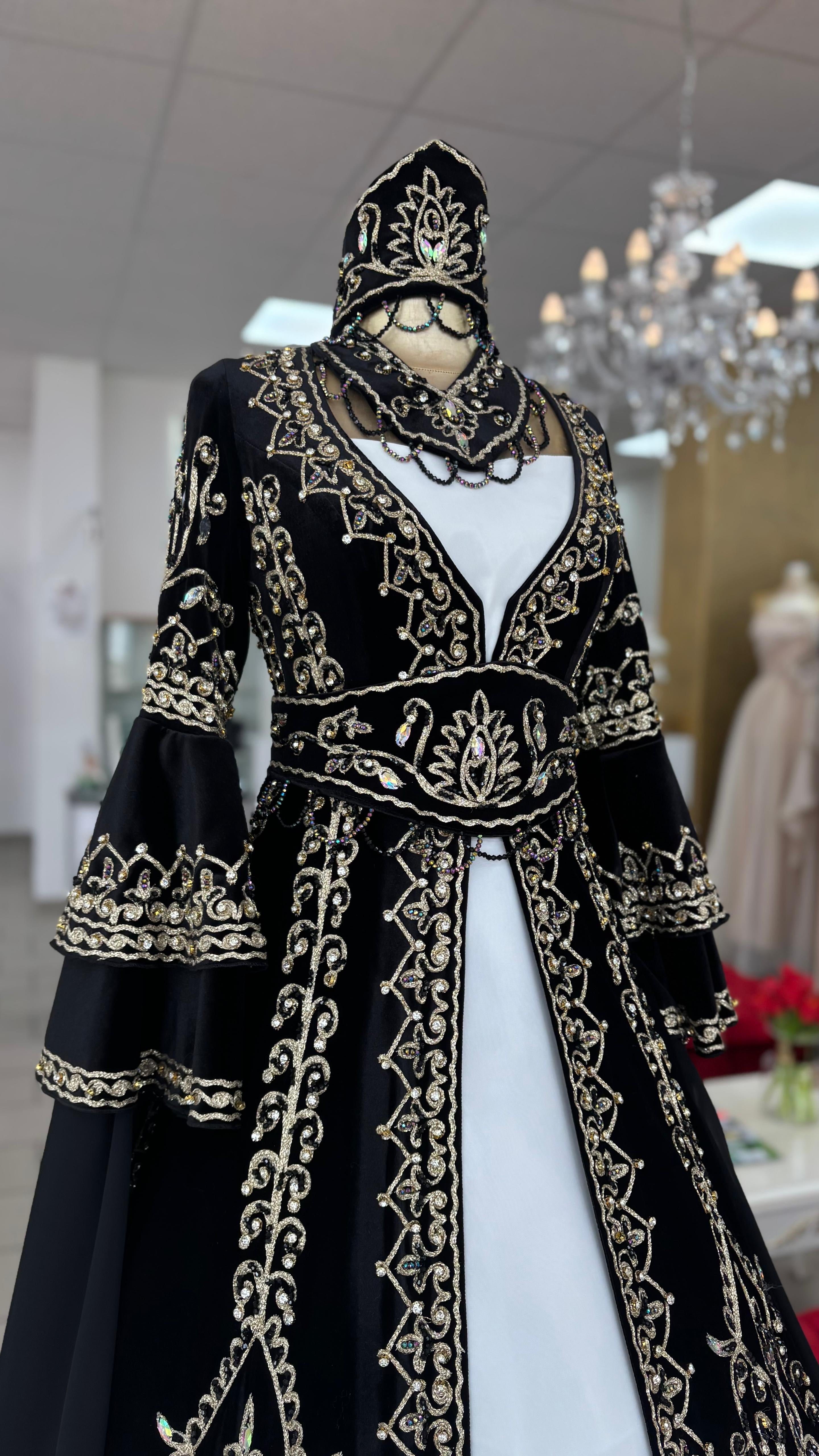 Kaftan „Mira“ – Luxus Bindallı Set in Schwarz mit Goldstickerei (4-teilig)