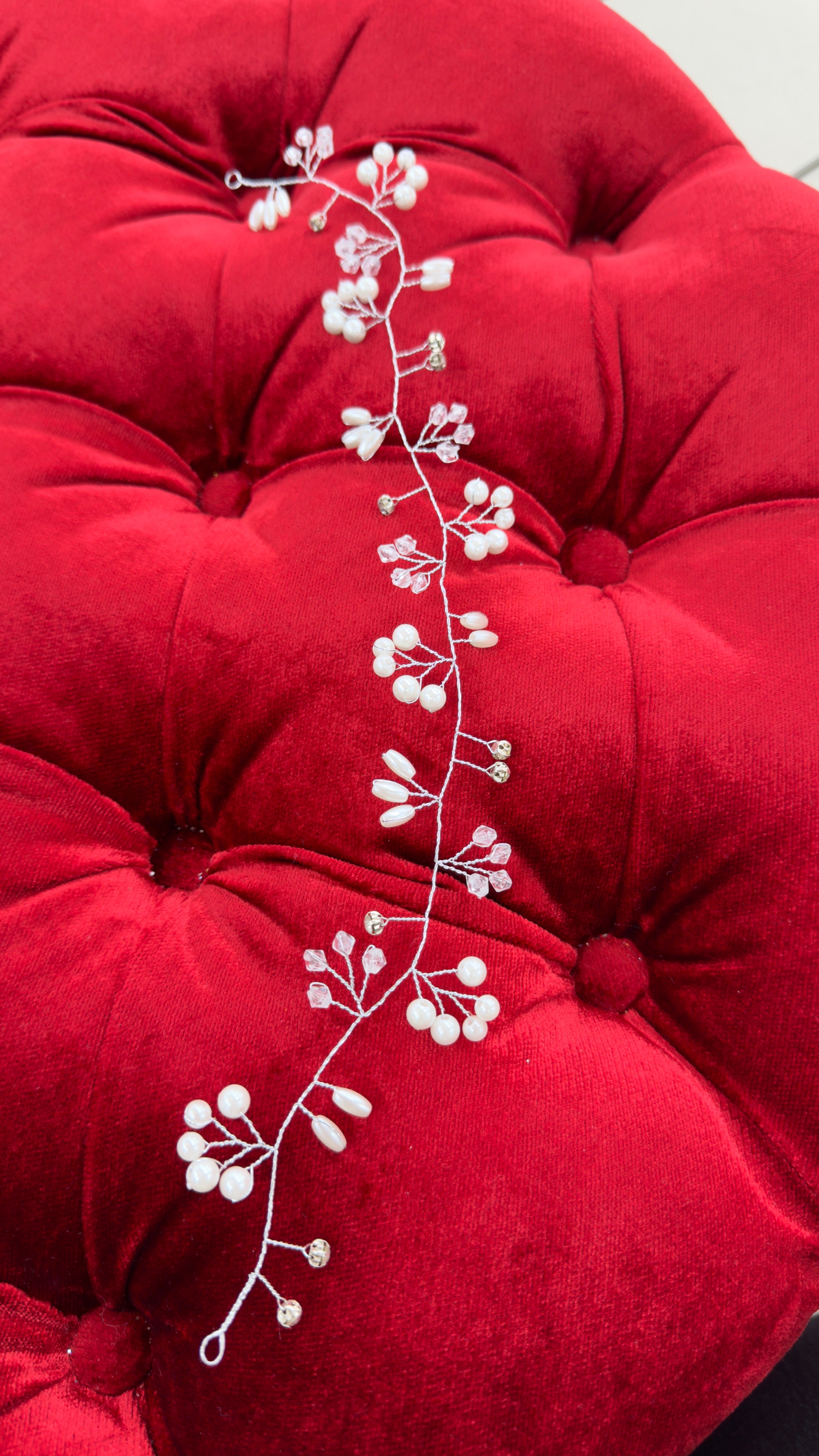 Haarschmuck aus Perlen und Glasperlen