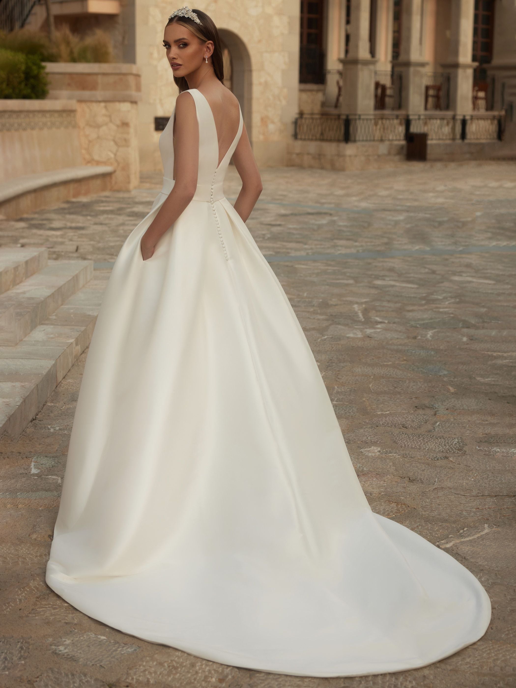 Prinzessinnen-Brautkleid OPAL