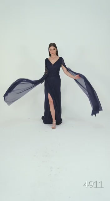 Elegantes Abendkleid mit Drapierung&besticktem Ärmel / C5911