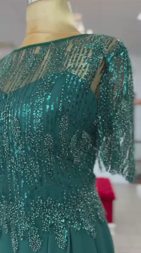 Abendkleid mit Paillettenoberteil & Beinschlitz – Modell FK590