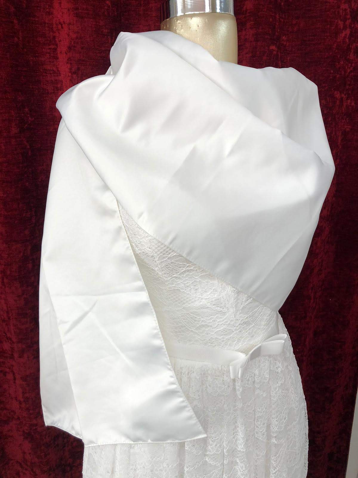 Satin Stola