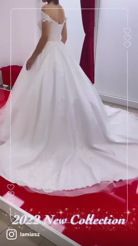 Brautkleid Fesleğen