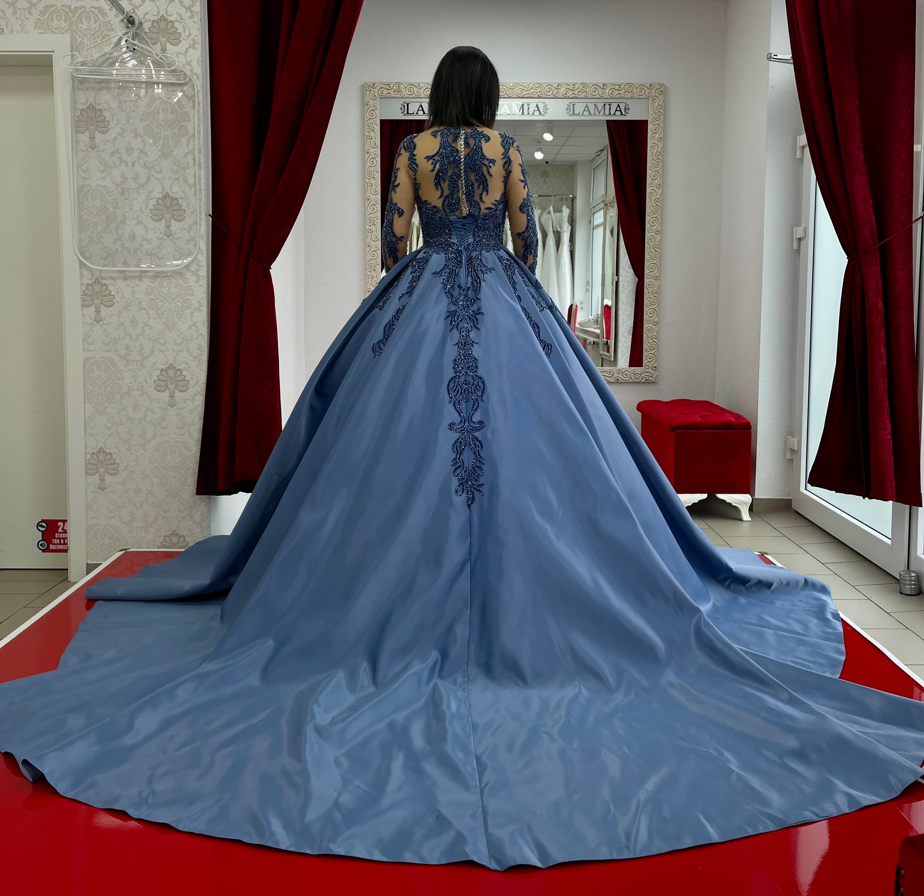 Ballkleid Ortanca