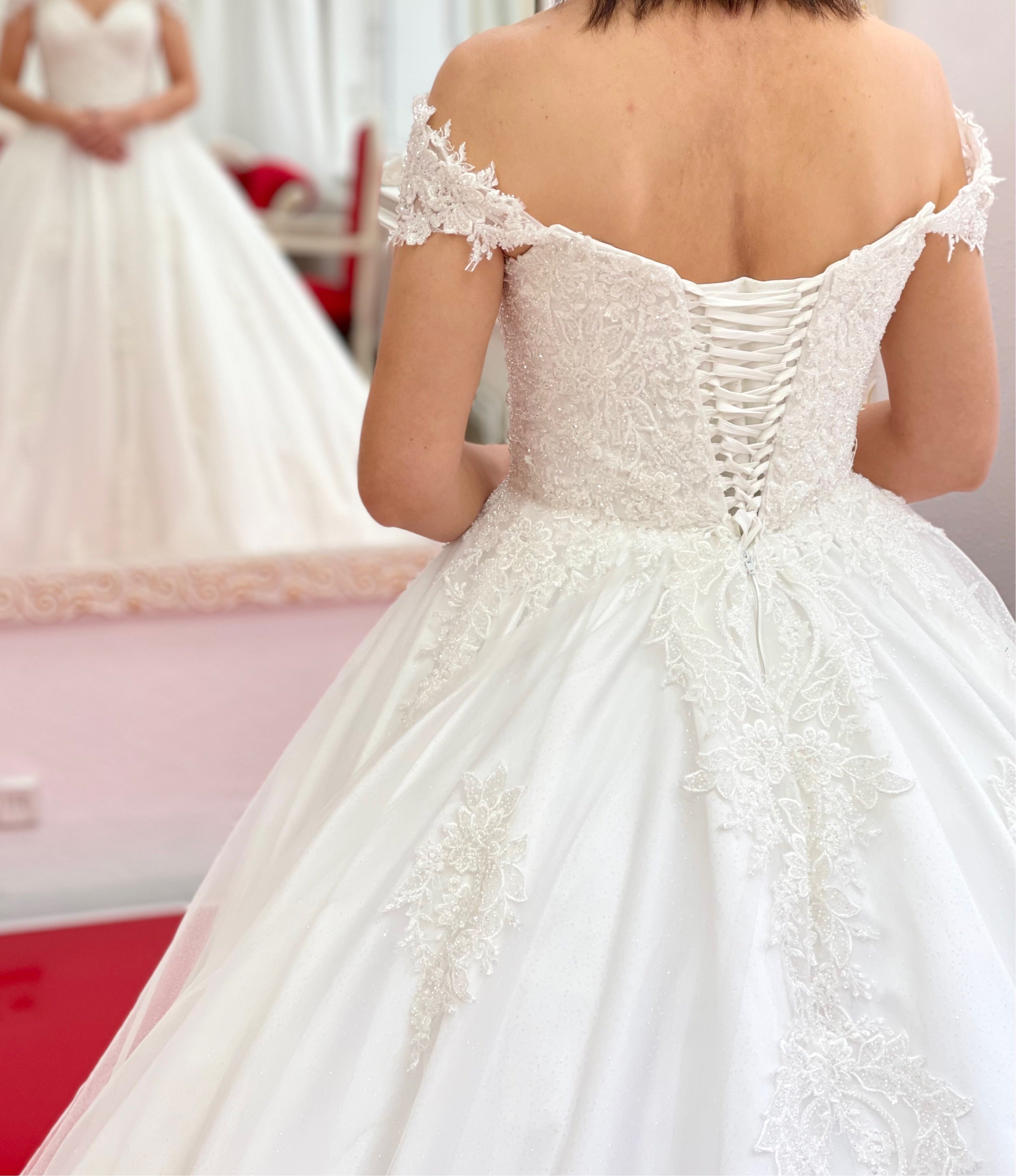 Brautkleid Fesleğen