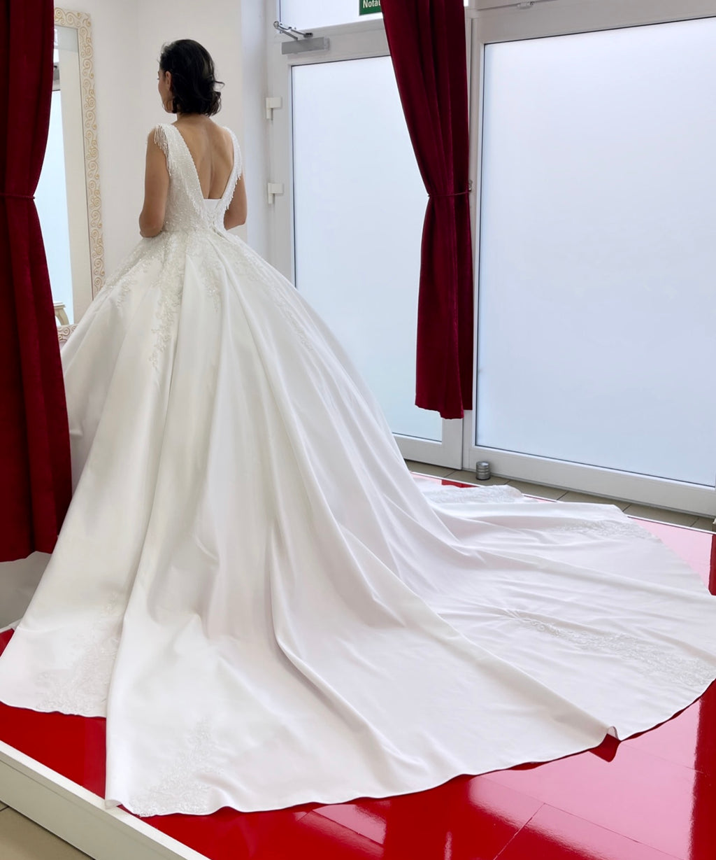 Brautkleid Yakamoz