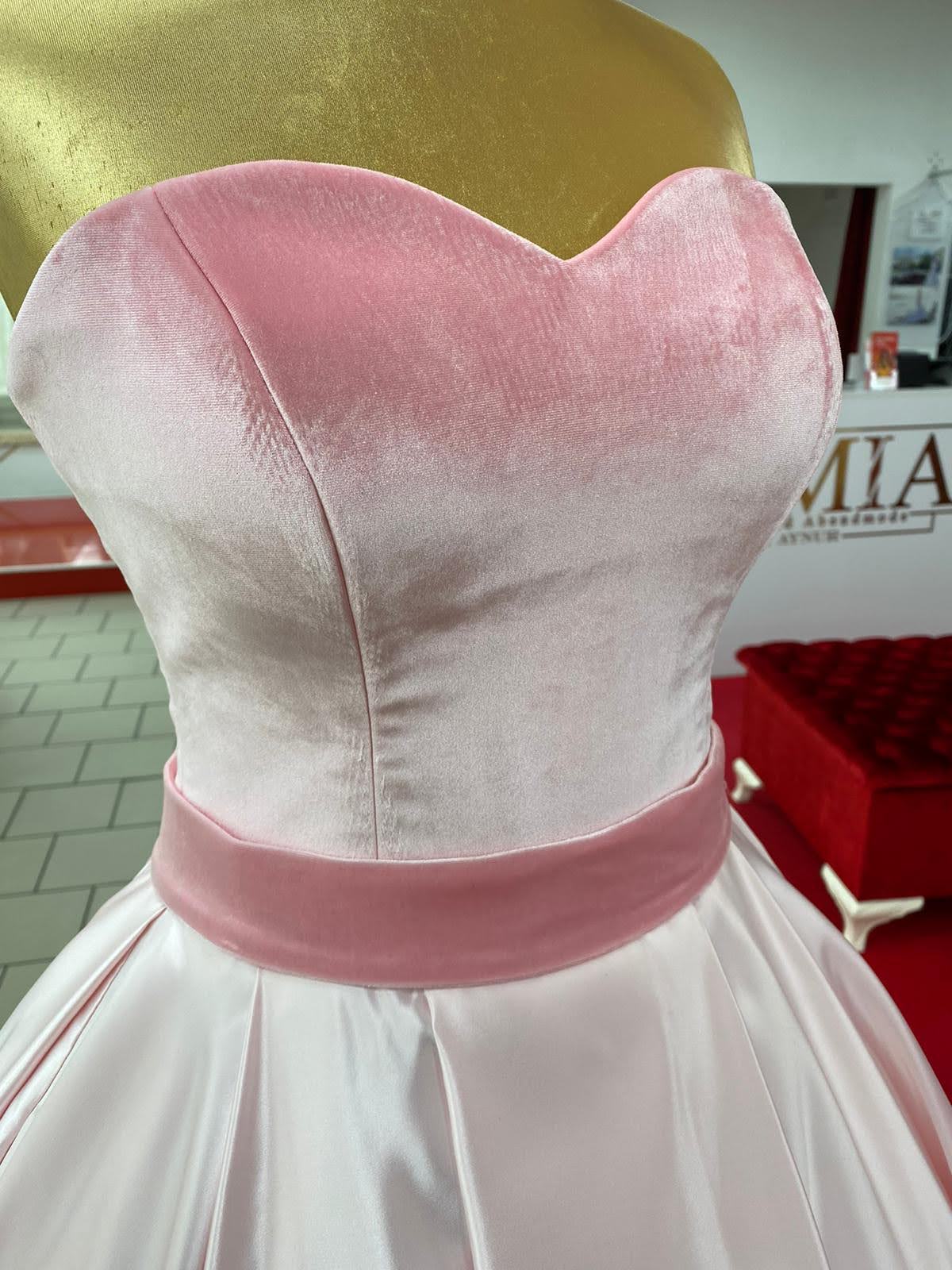 Ballkleid Rosa